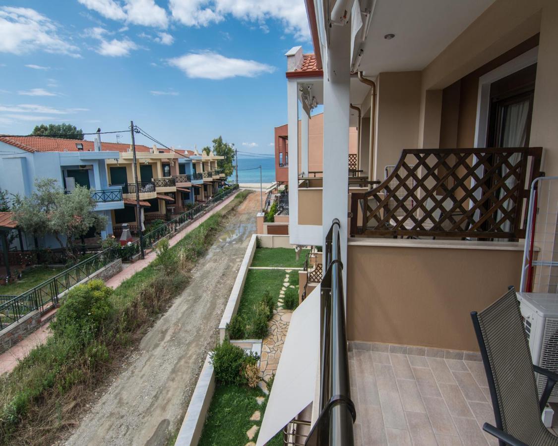 Dafni'S Seaside Luxury Studios Nikiti  Extérieur photo