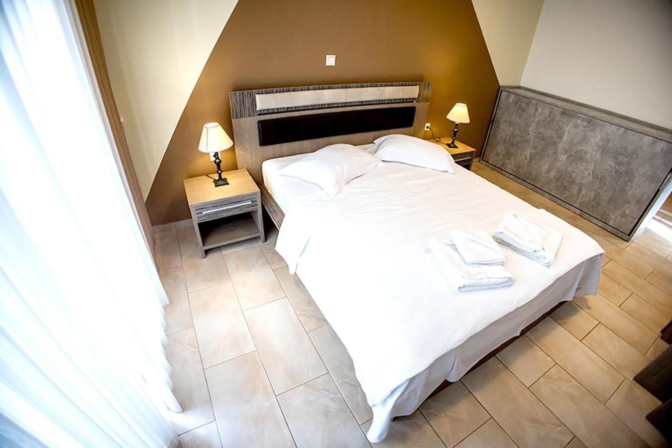 Dafni'S Seaside Luxury Studios Nikiti  Extérieur photo