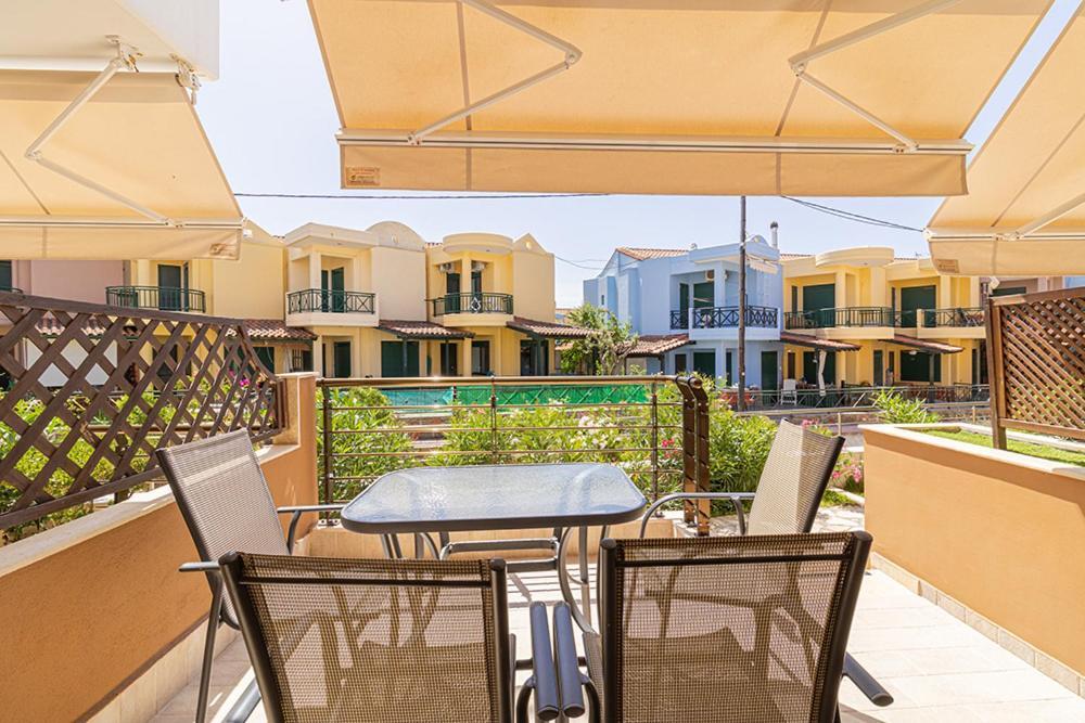 Dafni'S Seaside Luxury Studios Nikiti  Extérieur photo